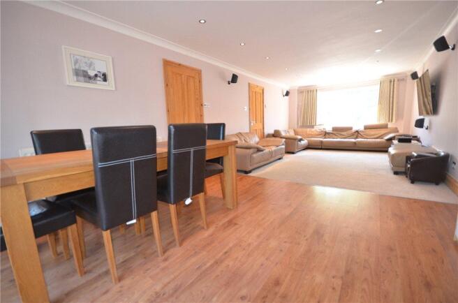 Living/Dining Room