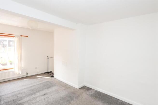 2 bed Terraced for sale Image 5