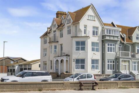 Seafront Garden Flat