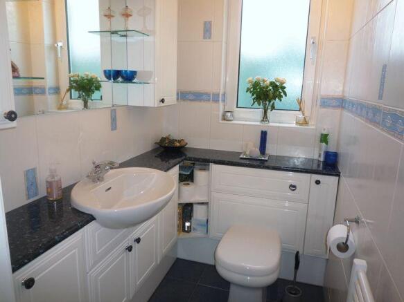 Cloakroom/WC