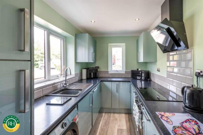 2 bed Bungalow for sale Image 4