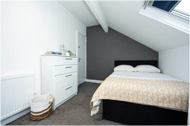 6 bed House to rent Image 4
