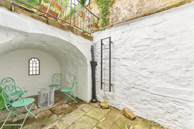 Basement Flat 20 Walcot Terrace -4.jpg