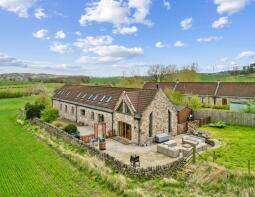 Maple Cottage, Collyland Farm Access Road, Alloa FK10 3AL