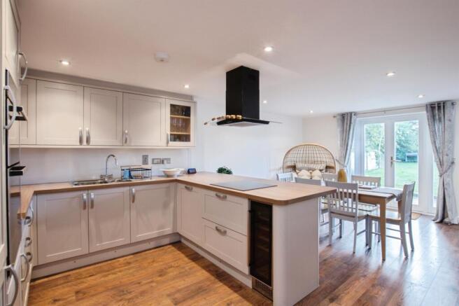 Kitchen/Dining Room