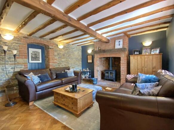 Lounge 1