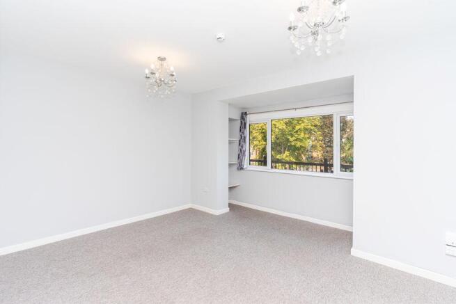 Lounge/ Dining Room