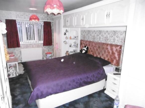 BEDROOM 1