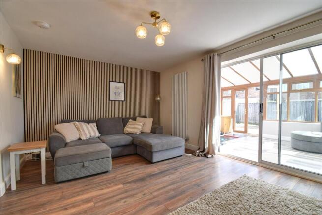 4 bed Link Detached House for sale Image 4