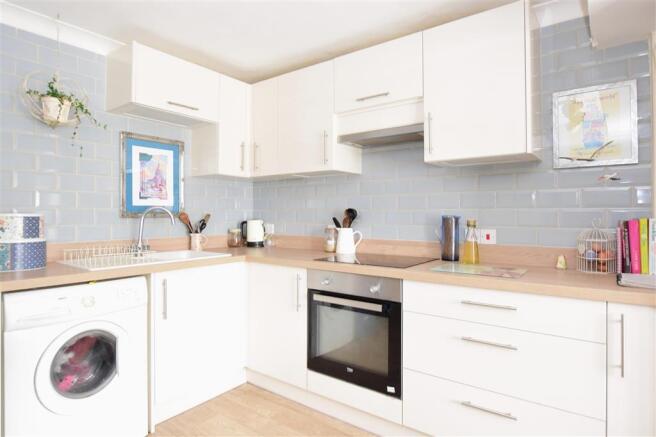 Lounge/ Kitchen