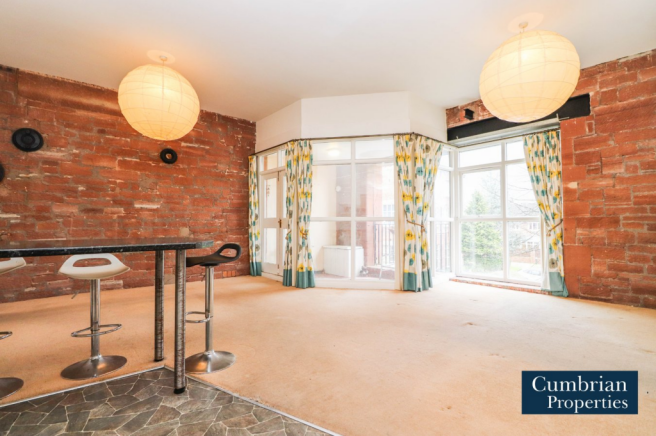 Open Plan Dining Lounge & Kitchen