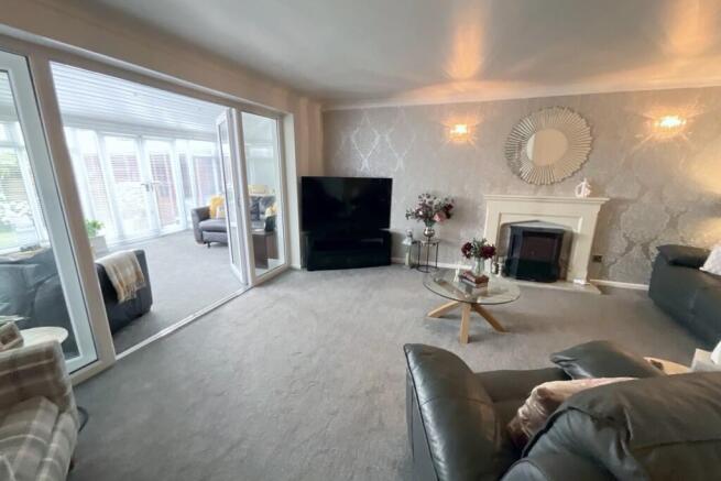 3 bed Detached for sale Image 12