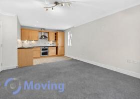 Flat 3, 1a, Martell Road, London SE21 8EA