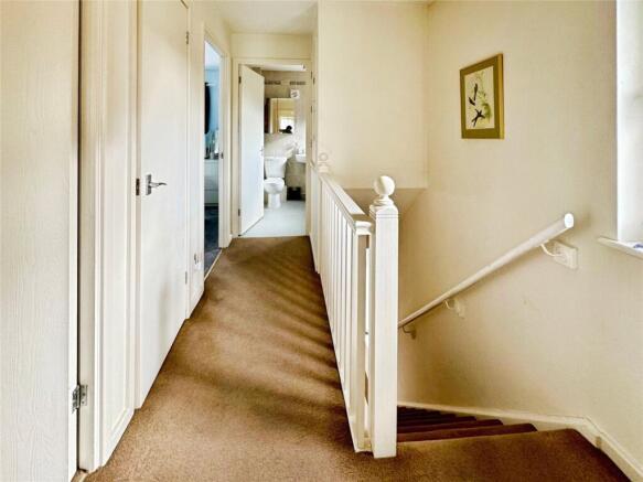 3 bed Semi-Detached for sale Image 6