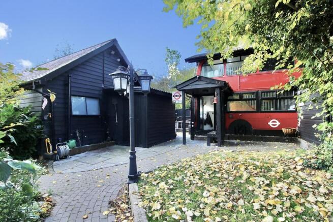 ChatGPT Image Oct 14, 2025, 02_29_47 PM.jpg