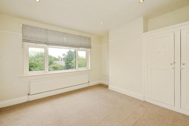 4 bed Semi-Detached for sale Image 8
