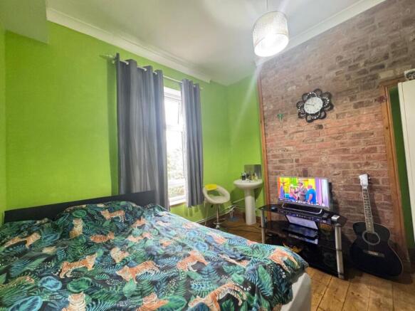 7 bed Terraced for sale Image 5