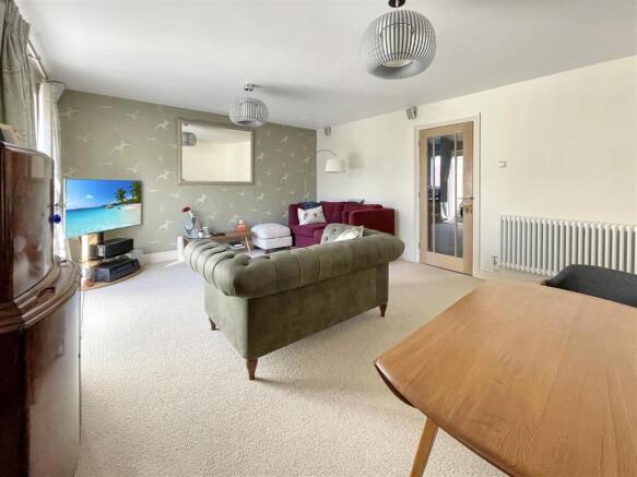 Sitting / Dining Room