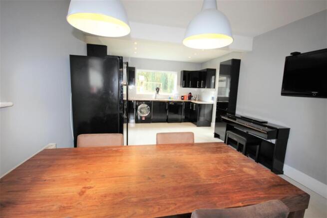 Kitchen/Dining Room