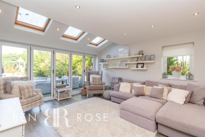 Kitchen/Diner/Family Room