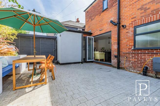 OUTSIDE REAR & PARKING
