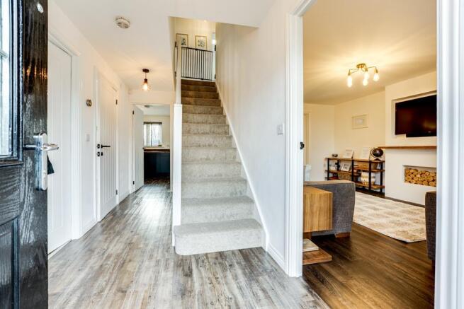 80 Hobby Drive, Priors Hall-20.jpg