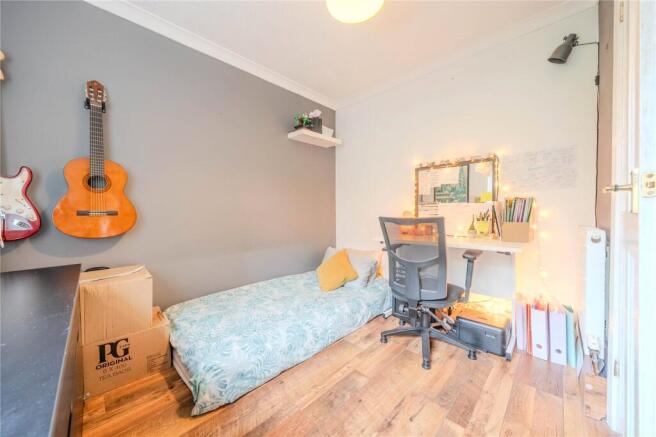 3 bed Town House for sale Image 10