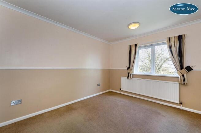bedroom 5268.jpg