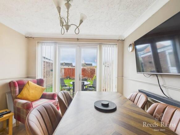 3 bed Semi-Detached for sale Image 7