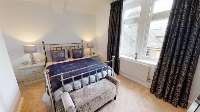 Master Bedroom a.jpg