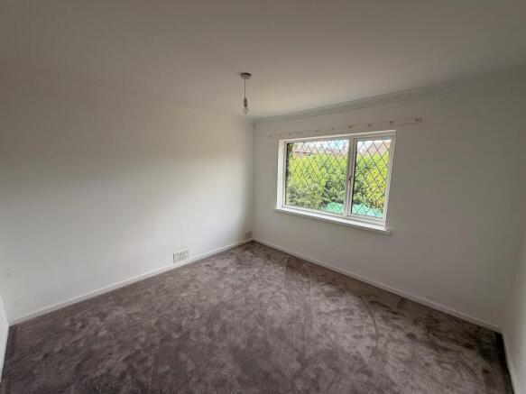 2 bed Semi-Detached Bungalow for sale Image 5