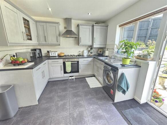 Kitchen.jpg
