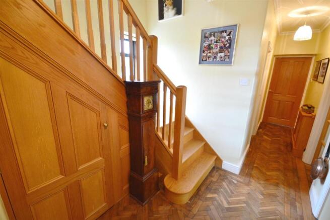 Hallway.jpg
