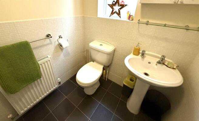 ireton ensuite.jpg
