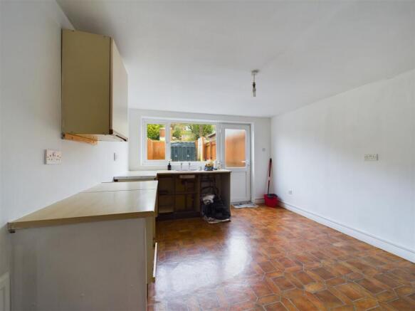 KITCHEN/ DINER