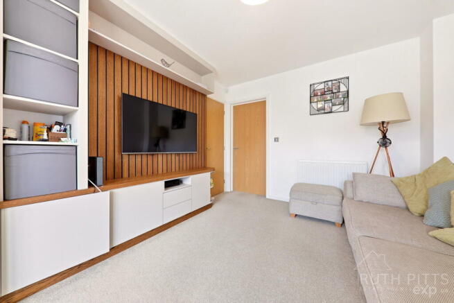 3 bed Detached for sale Image 5