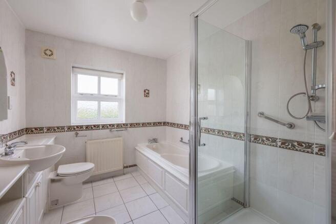 3 bed Detached Bungalow for sale Image 12