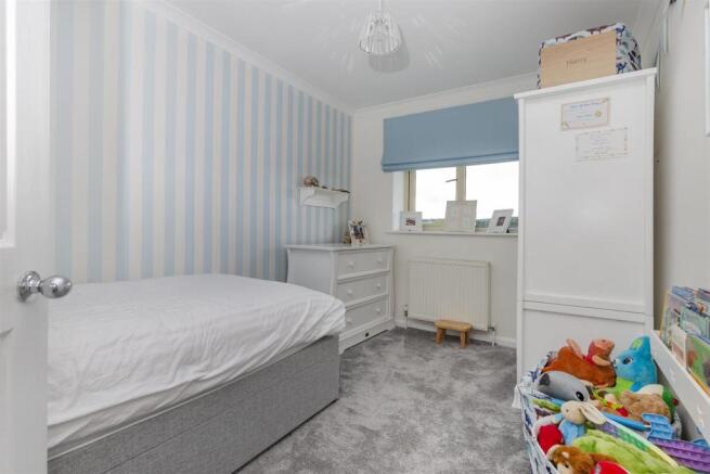 blake hall drive 36 bedroom.jpg