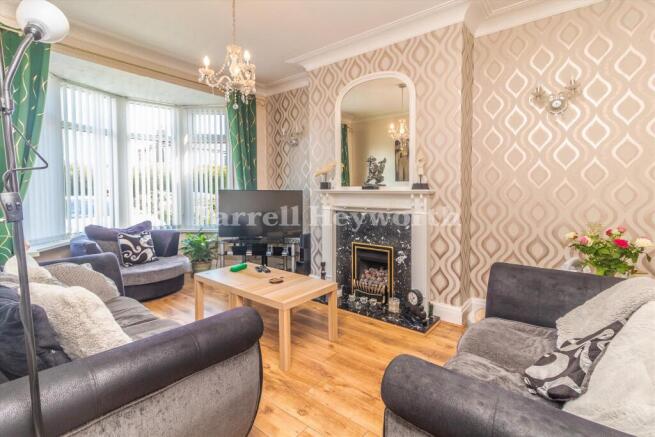 Lounge image 3