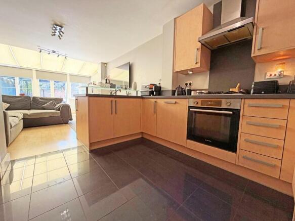Kitchen Area.jpg