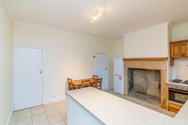 Kitchen / Dining Roo
