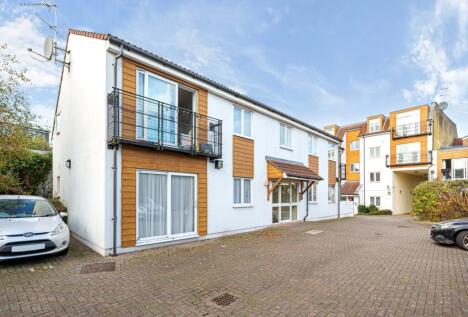 Star Apartments, 526 Fishponds Road, Fishponds, Bristol, BS16