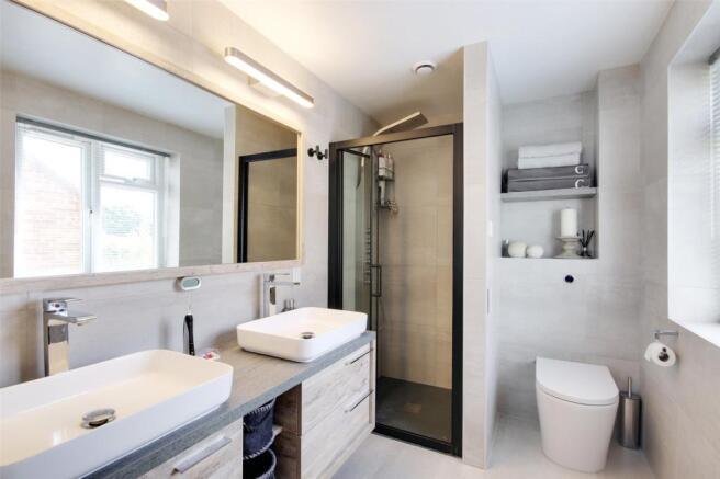 En Suite Shower Room