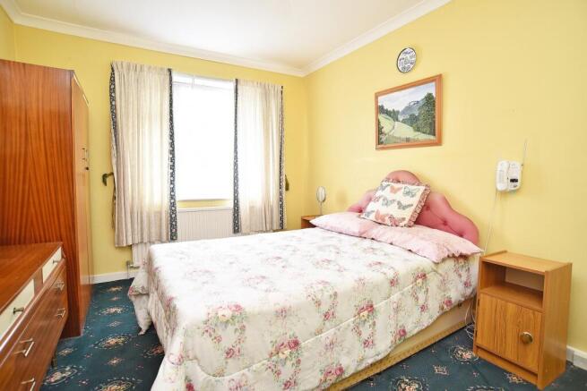 2 bed Semi-Detached Bungalow for sale Image 10