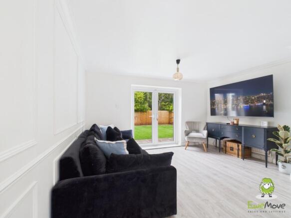 EweMove Estate Agents Basingstoke - York Close - L