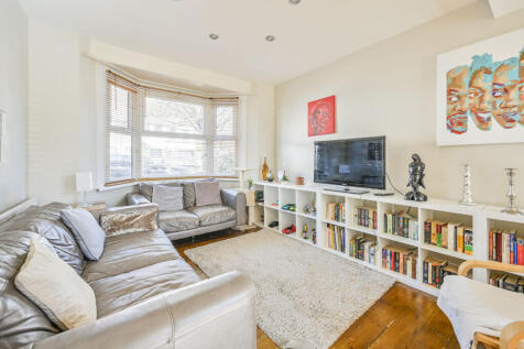 Barrowell Green, Palmers Green, London, N21