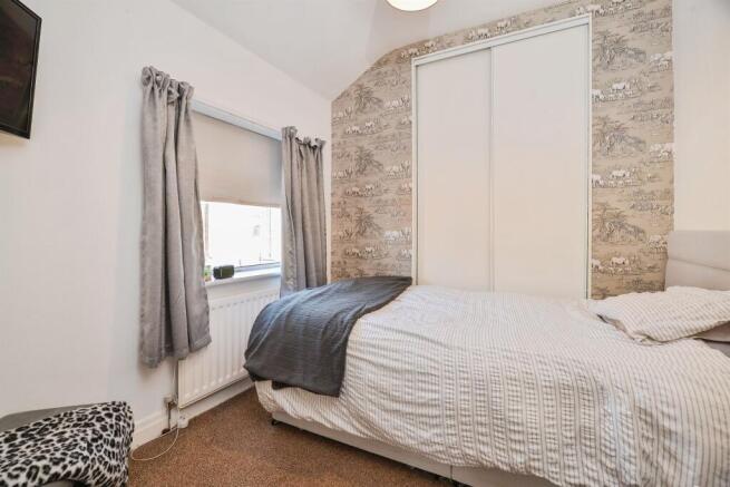3 bed Semi-Detached for sale Image 12