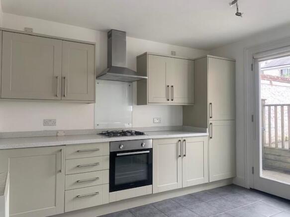 Kitchen 3.jpg