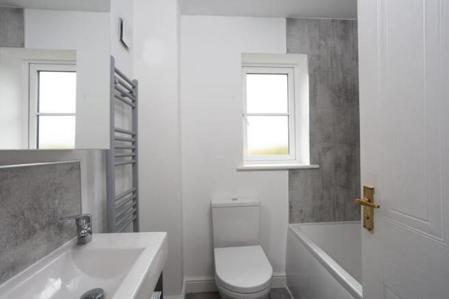 3 bed Detached for sale Image 8