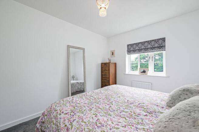 4 bed Detached for sale Image 10